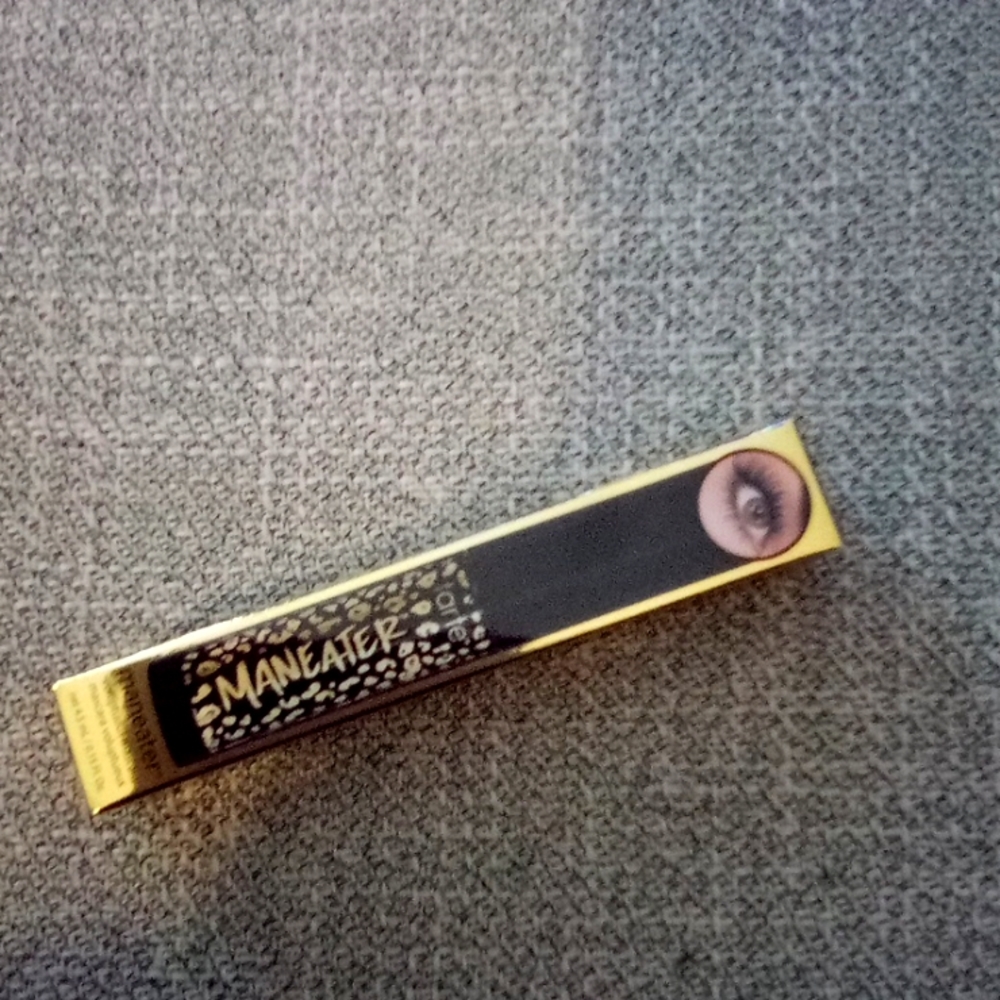 Tarte Man-eater eyeliner